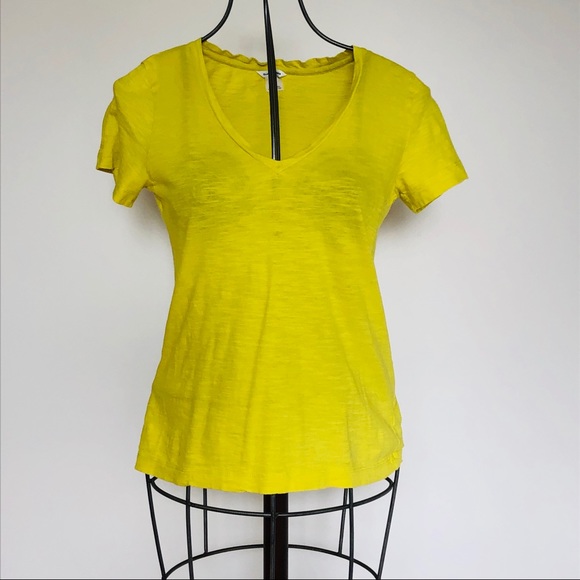 Club Monaco t-shirt. Small.